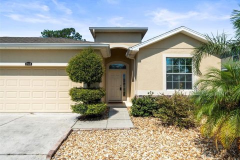 Casa en venta en Land O' Lakes, Florida, 4 dormitorios, 189.24 m2 № 1916091 - foto 4
