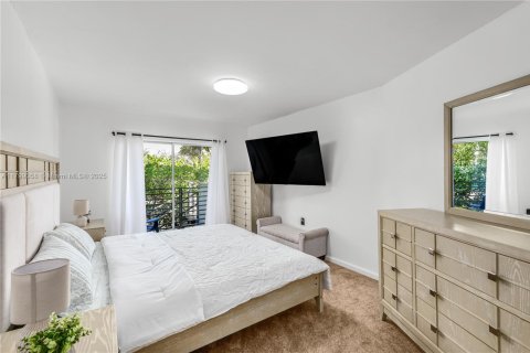 Condominio en venta en Miami Beach, Florida, 2 dormitorios, 92.44 m2 № 1712581 - foto 7