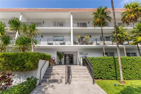 Condominio en venta en Miami Beach, Florida, 2 dormitorios, 92.44 m2 № 1712581 - foto 14