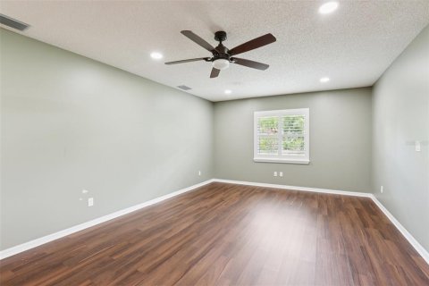 House in Sun City Center, Florida 3 bedrooms, 242.1 sq.m. № 1839041 - photo 15