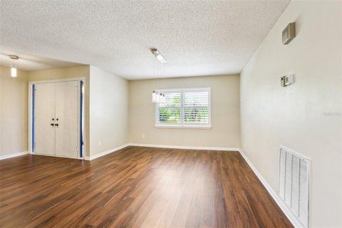 House in Sun City Center, Florida 3 bedrooms, 242.1 sq.m. № 1839041 - photo 17