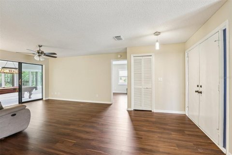 House in Sun City Center, Florida 3 bedrooms, 242.1 sq.m. № 1839041 - photo 20