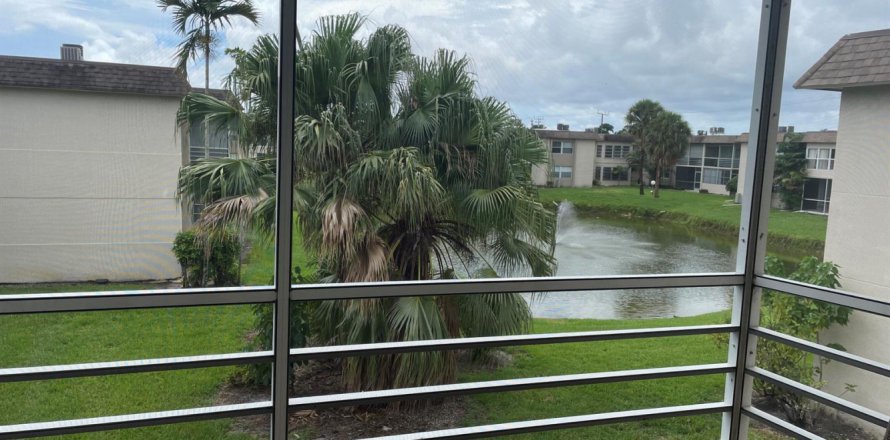 Condo à Palm Springs, Floride, 2 chambres № 2077513