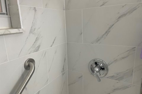 Copropriété à vendre à Palm Springs, Floride: 2 chambres, 85.47 m2 № 2077513 - photo 20