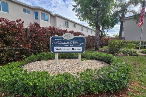 Touwnhouse à Miami, Floride 3 chambres, 157 m2 № 2090564