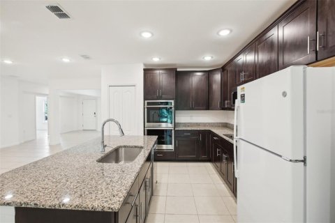 House in Spring Hill, Florida 4 bedrooms, 229.56 sq.m. № 1379629 - photo 16