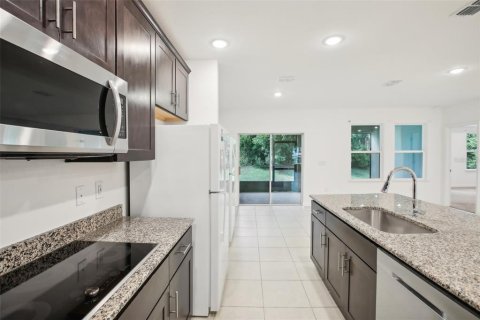 House in Spring Hill, Florida 4 bedrooms, 229.56 sq.m. № 1379629 - photo 19