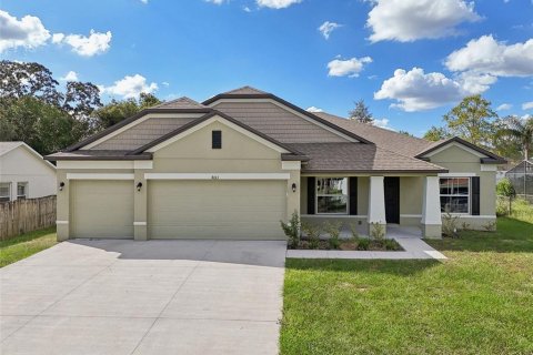 House in Spring Hill, Florida 4 bedrooms, 229.56 sq.m. № 1379629 - photo 1
