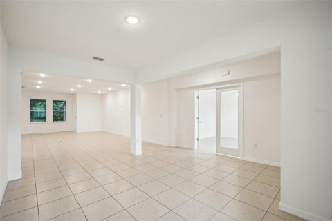 House in Spring Hill, Florida 4 bedrooms, 229.56 sq.m. № 1379629 - photo 7