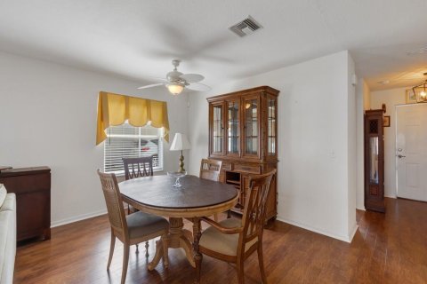 House in St. Lucie, Florida 2 bedrooms, 122.54 sq.m. № 2145965 - photo 10