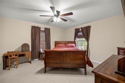 House in Ocala, Florida 3 bedrooms, 125.42 sq.m. № 1912536 - photo 12