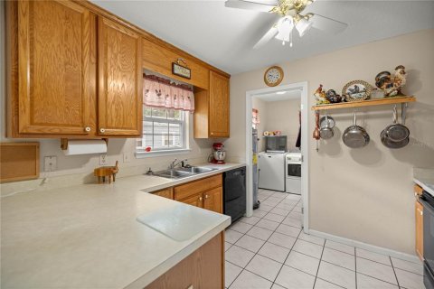 House in Ocala, Florida 3 bedrooms, 125.42 sq.m. № 1912536 - photo 6
