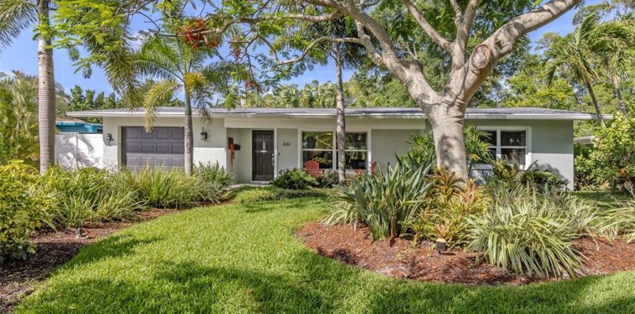 Casa en Bradenton, Florida 2 dormitorios, 115.94 m2 № 2151855