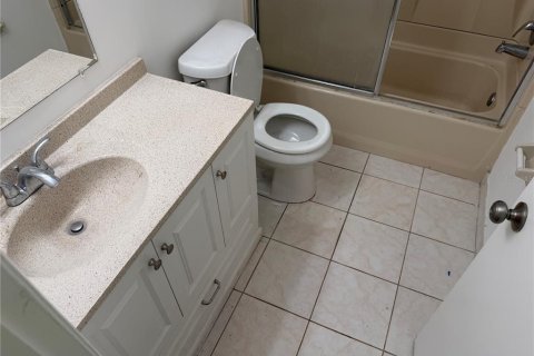 Casa en venta en Okeechobee, Florida, 3 dormitorios, 102.19 m2 № 2215488 - foto 9