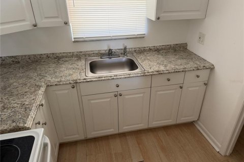 Casa en venta en Okeechobee, Florida, 3 dormitorios, 102.19 m2 № 2215488 - foto 12