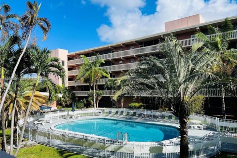 Condominio en alquiler en Hallandale Beach, Florida, 1 dormitorio, 61.32 m2 № 2057366 - foto 16
