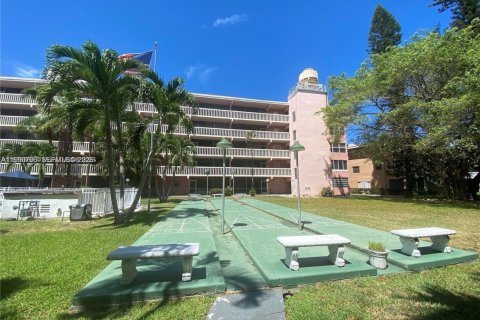 Condominio en alquiler en Hallandale Beach, Florida, 1 dormitorio, 61.32 m2 № 2057366 - foto 14