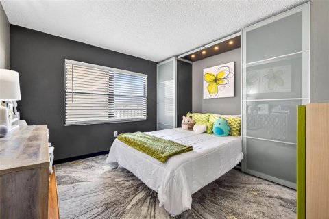 Condo in Clearwater, Florida, 2 bedrooms  № 2419128 - photo 18