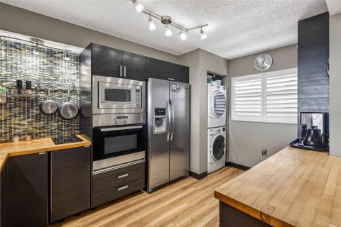 Condo in Clearwater, Florida, 2 bedrooms № 2419128 - photo 9