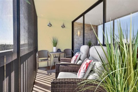 Condo in Clearwater, Florida, 2 bedrooms № 2419128 - photo 26