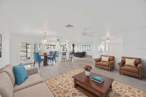 Купить виллу или дом в Порт-Ричи, Флорида 10 комнат, 186.36м2, № 2156194 - фото 20