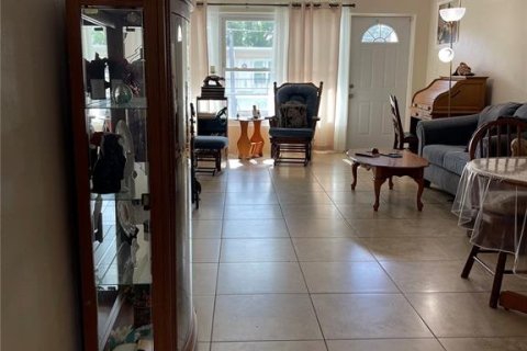 Copropriété à vendre à Kenneth City, Floride: 2 chambres, 81.29 m2 № 2109578 - photo 5