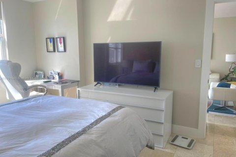 Condominio en venta en Miami, Florida, 2 dormitorios, 89.93 m2 № 1712462 - foto 14