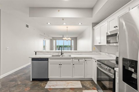 Copropriété à louer à Orlando, Floride: 3 chambres, 164.9 m2 № 2221904 - photo 7