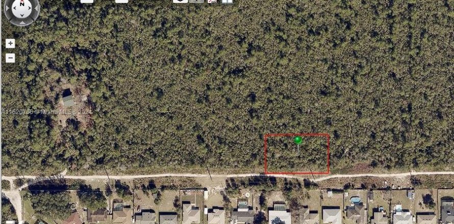 Commercial property in Deltona, Florida № 2076973