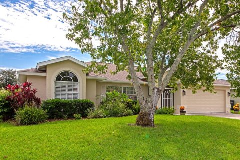 Villa ou maison à vendre à Bradenton, Floride: 3 chambres, 175.21 m2 № 1919557 - photo 1