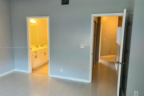 Townhouse in Weston, Florida 3 bedrooms, 134.06 sq.m. № 1738523 - photo 19