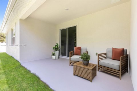 Villa ou maison à vendre à Palm Bay, Floride: 4 chambres, 165.27 m2 № 1998757 - photo 26