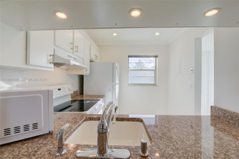 Condo in Davie, Florida, 2 bedrooms  № 2064108 - photo 7