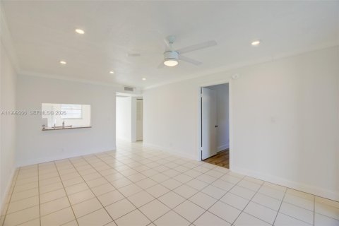 Condo in Davie, Florida, 2 bedrooms  № 2064108 - photo 10