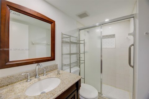 Condo in Davie, Florida, 2 bedrooms  № 2064108 - photo 20