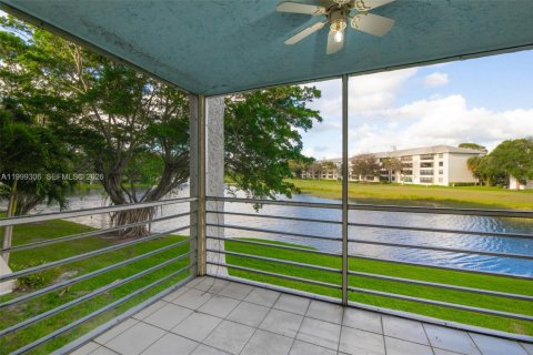 Condo in Davie, Florida, 2 bedrooms  № 2064108 - photo 21