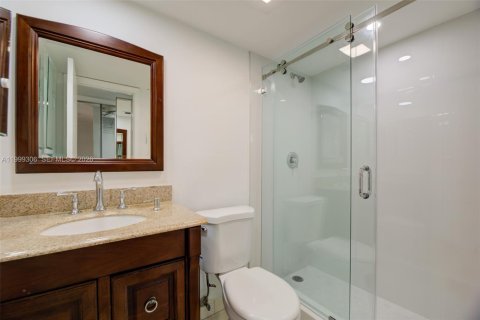 Condo in Davie, Florida, 2 bedrooms  № 2064108 - photo 16