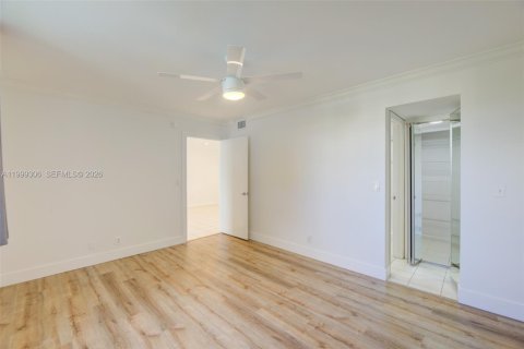 Condo in Davie, Florida, 2 bedrooms  № 2064108 - photo 14