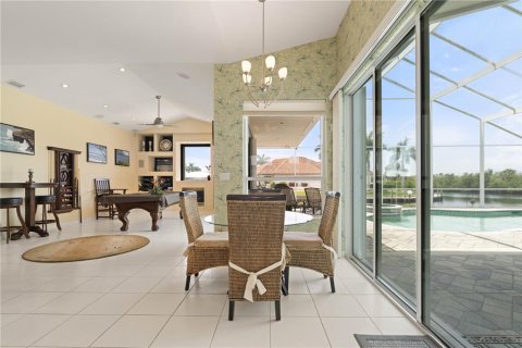 House in Punta Gorda, Florida 3 bedrooms, 266.26 sq.m. № 2284395 - photo 28