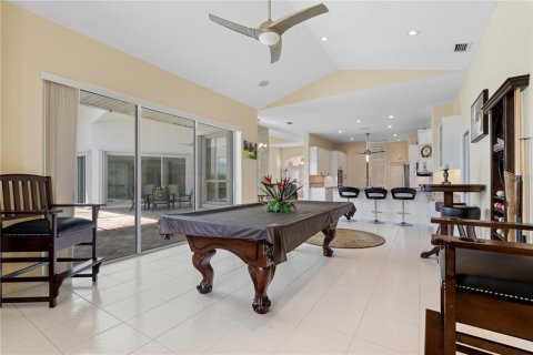 House in Punta Gorda, Florida 3 bedrooms, 266.26 sq.m. № 2284395 - photo 10
