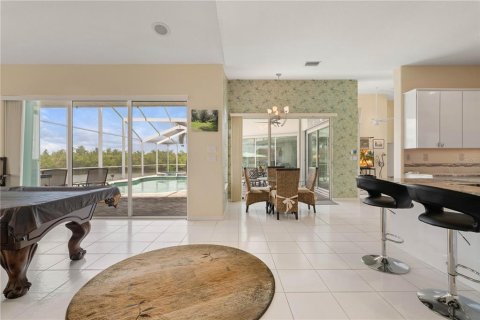 House in Punta Gorda, Florida 3 bedrooms, 266.26 sq.m. № 2284395 - photo 29