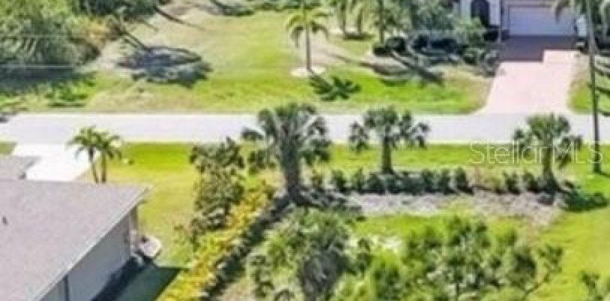 Land in Rotonda, Florida № 2162469