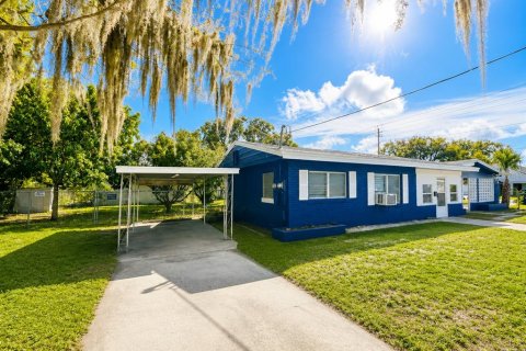 Commercial property in Winter Haven, Florida 4 bedrooms, 168.71 sq.m. № 2150714 - photo 25