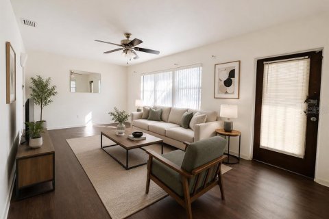 Commercial property in Winter Haven, Florida 4 bedrooms, 168.71 sq.m. № 2150714 - photo 6