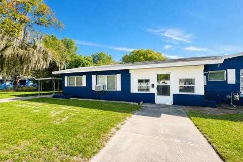 Commercial property in Winter Haven, Florida 4 bedrooms, 168.71 sq.m. № 2150714 - photo 18