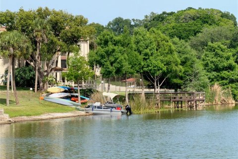 Condo in Altamonte Springs, Florida, 2 bedrooms № 2228500 - photo 28