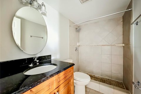 Condo in Altamonte Springs, Florida, 2 bedrooms № 2228500 - photo 22