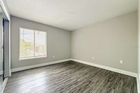Condo in Altamonte Springs, Florida, 2 bedrooms № 2228500 - photo 20