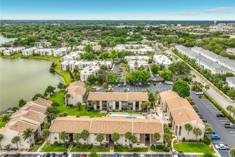 Condo in Altamonte Springs, Florida, 2 bedrooms № 2228500 - photo 27