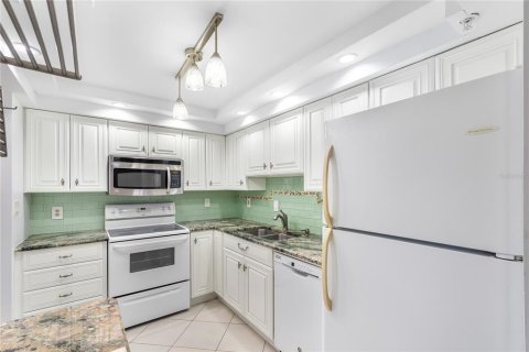 Copropriété à louer à Clearwater, Floride: 2 chambres, 93.37 m2 № 2403212 - photo 17